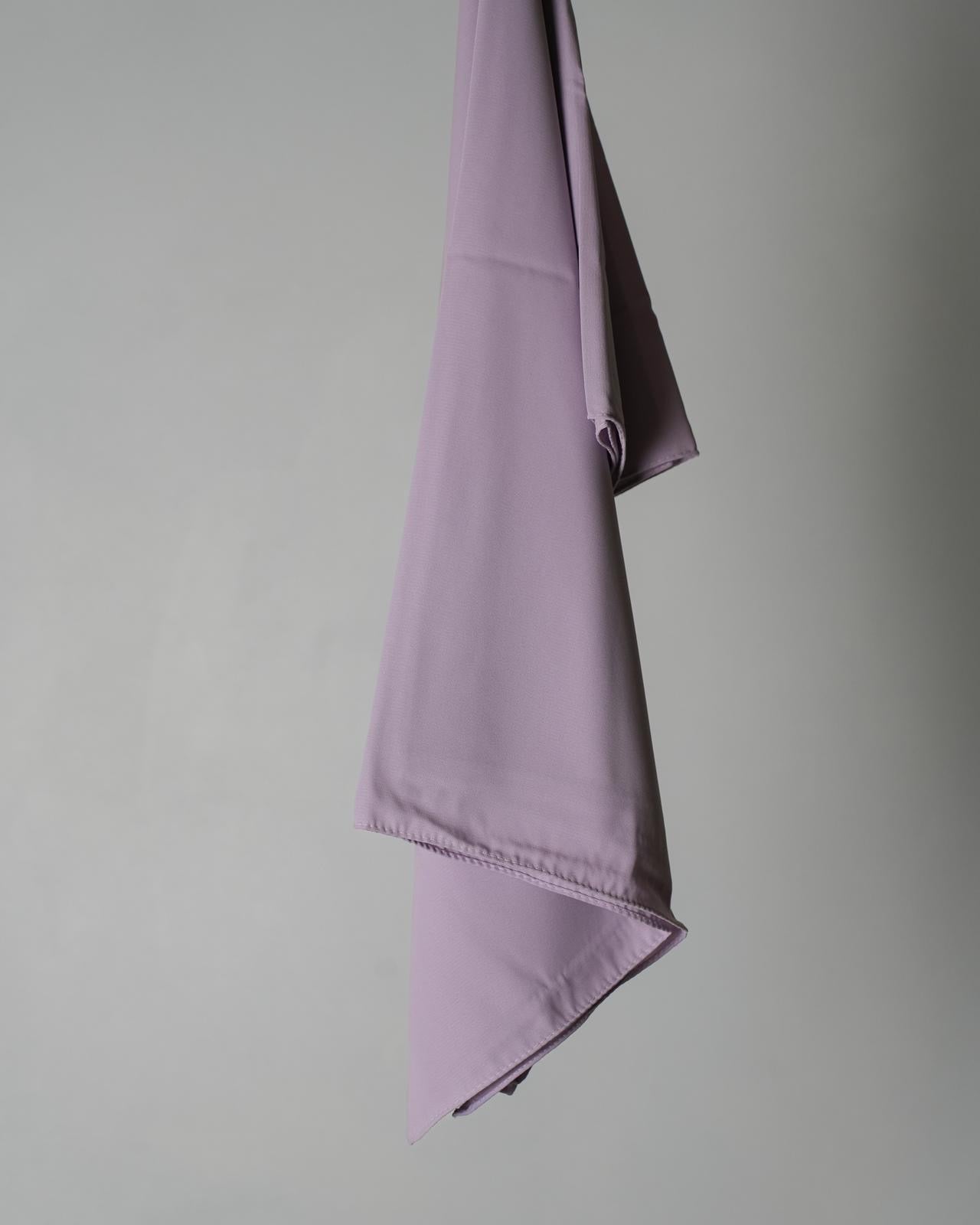 Hijab di seta Medina