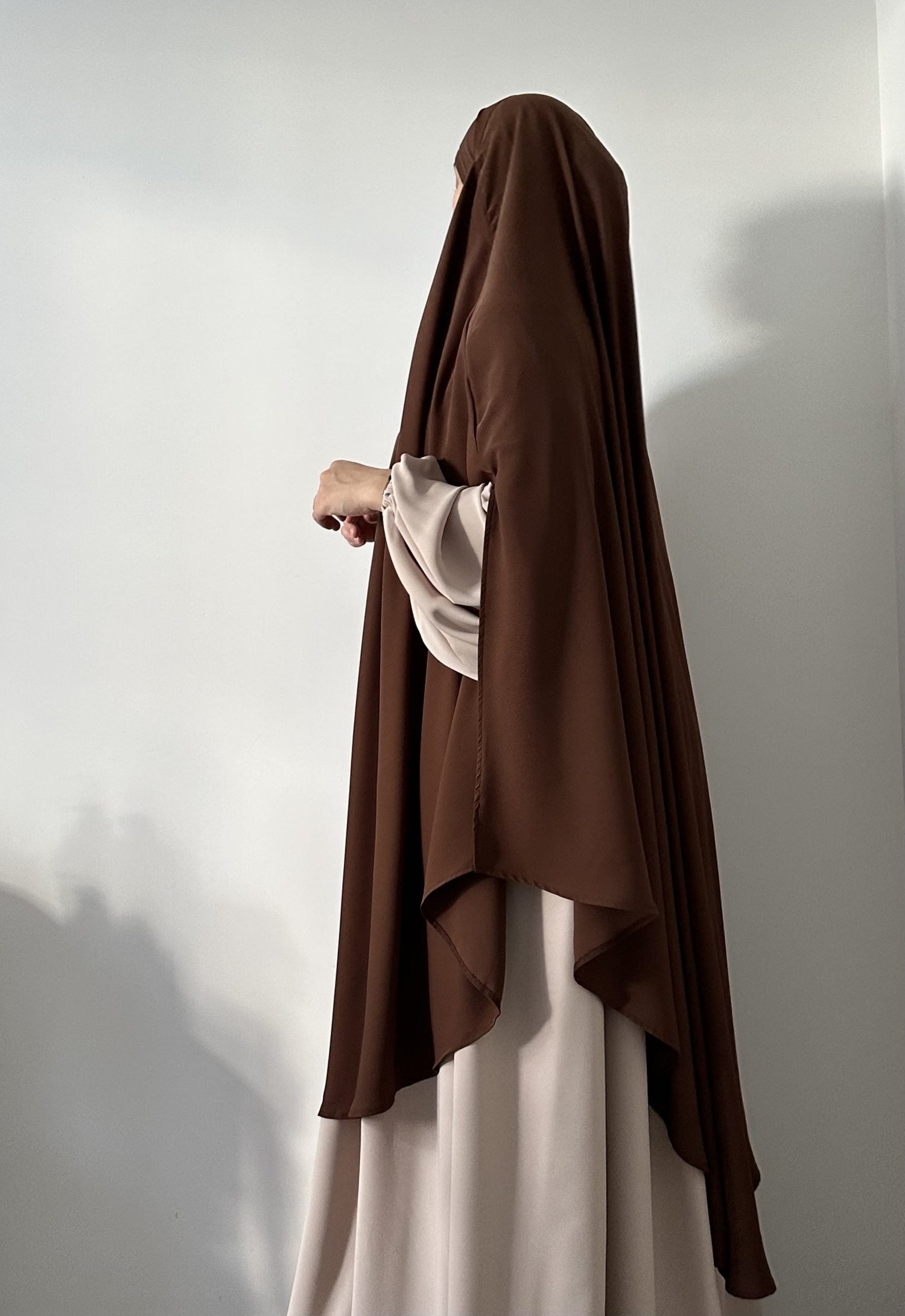 Maxi Khimar con spacchi in seta Medina